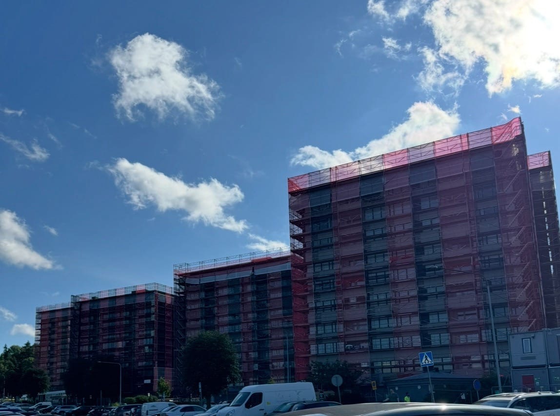 Fasader med väderskydd